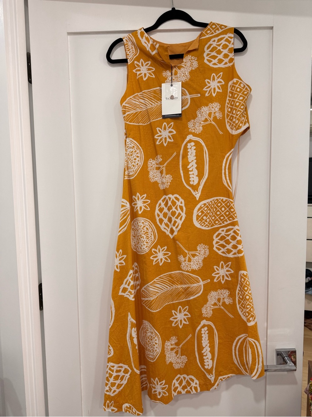 En Saison Women’s Paz Midi Dress Mustard Yellow Sleeveless Printed A-Line Dress